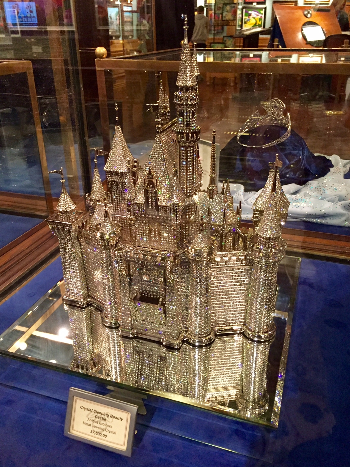 Model of its a small world