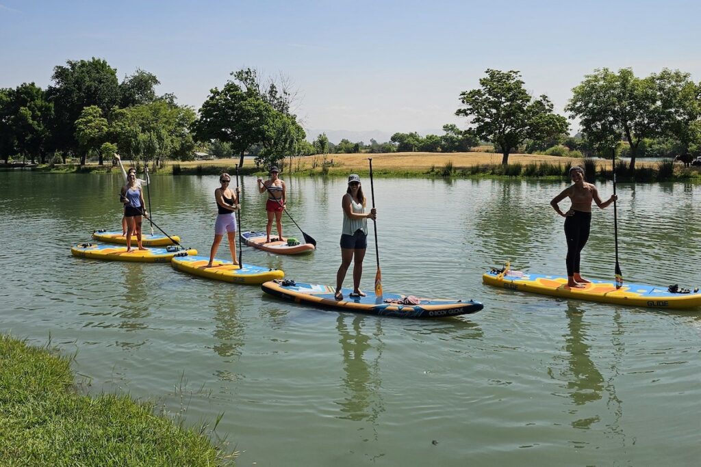 This class is loving it! (photo courtesy of Golden Light Paddle)